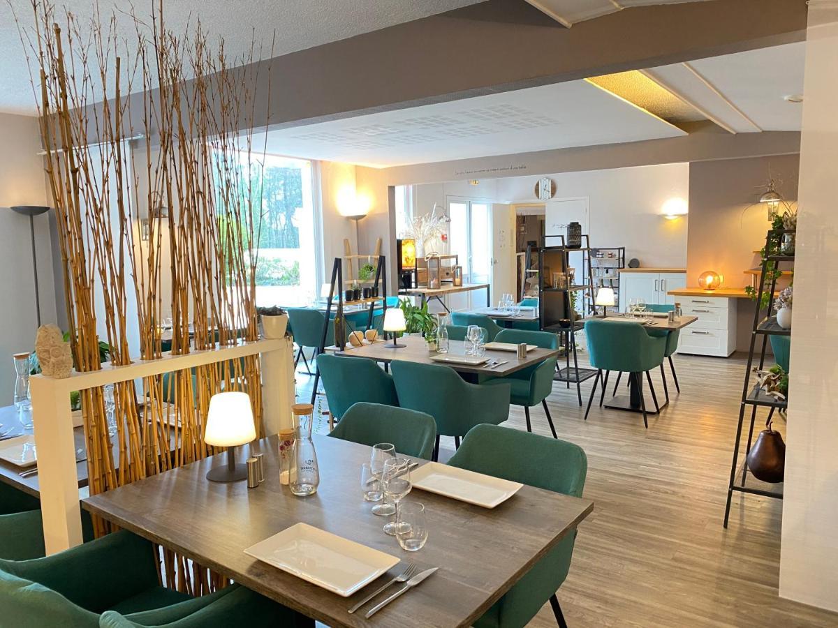 Latitude Ouest Hotel Restaurant & Spa Locronan Exterior foto