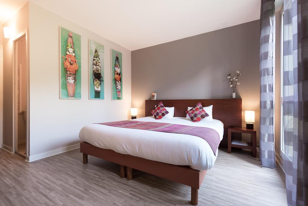 Latitude Ouest Hotel Restaurant & Spa Locronan Exterior foto